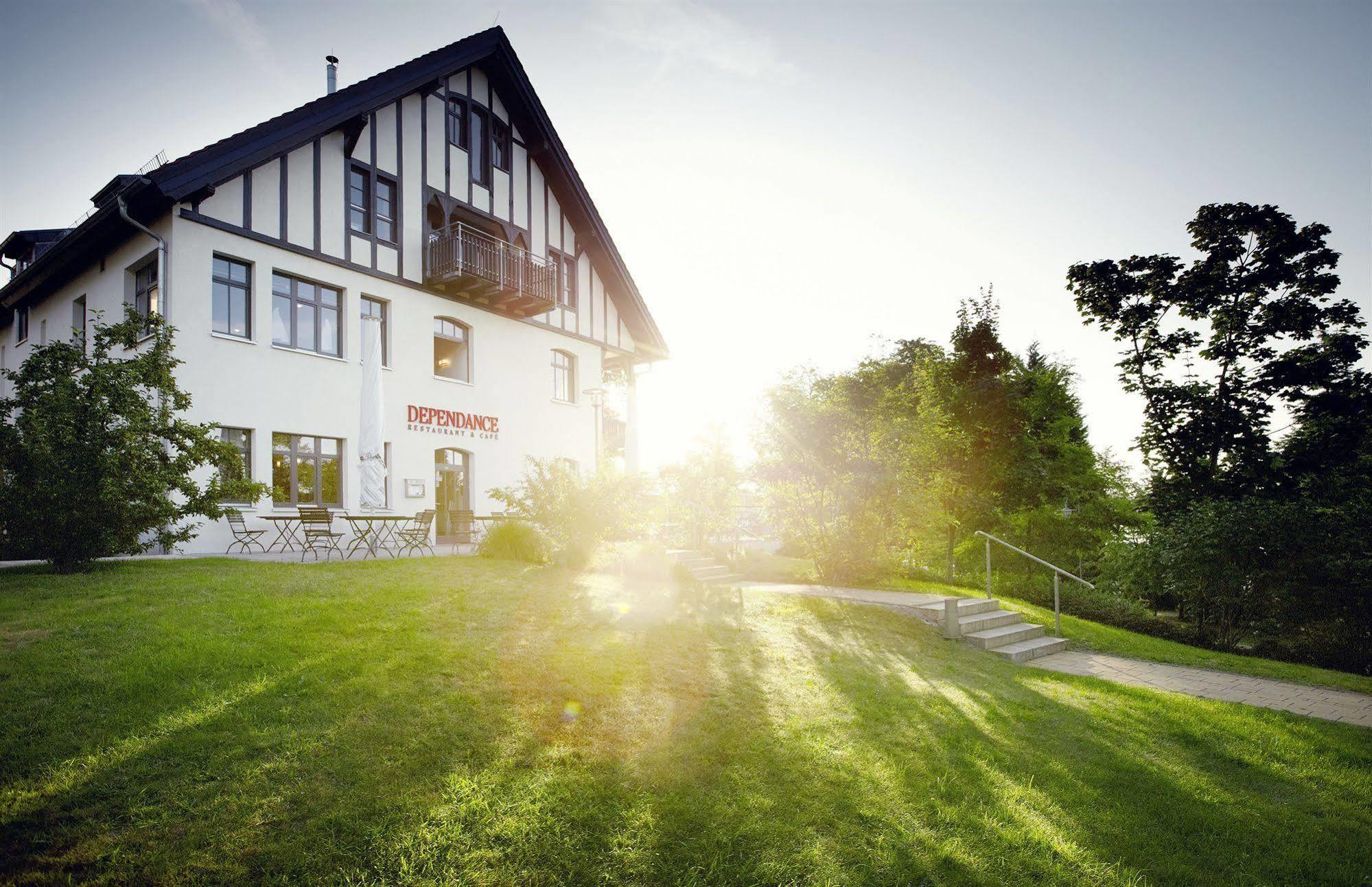 Hotel Esplanade Resort & Spa - Adults Only Bad Saarow Exteriör bild